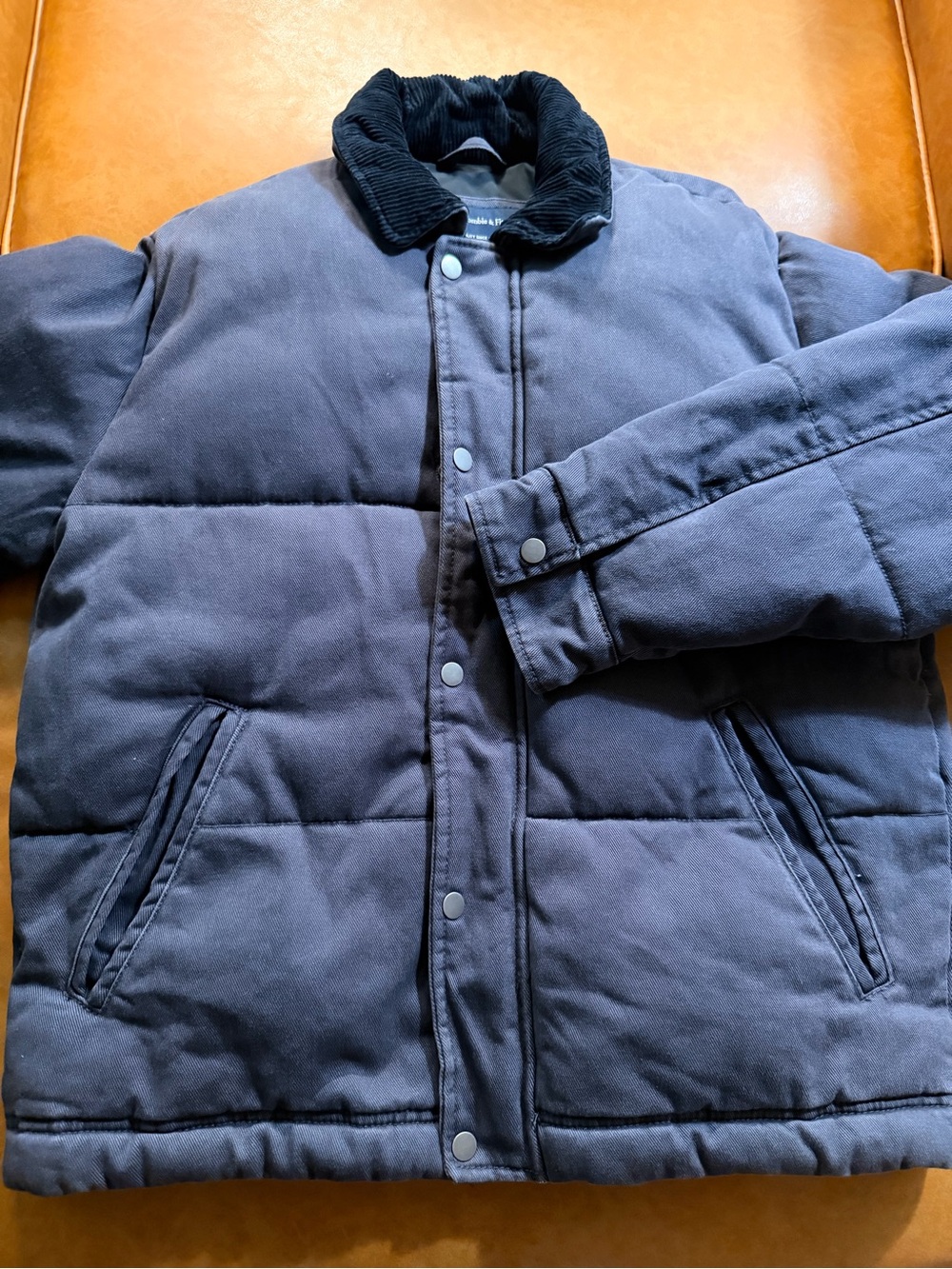 Abercrombie Men's Workwear Puffer Jacket with Corduroy Collar - Dark Gray